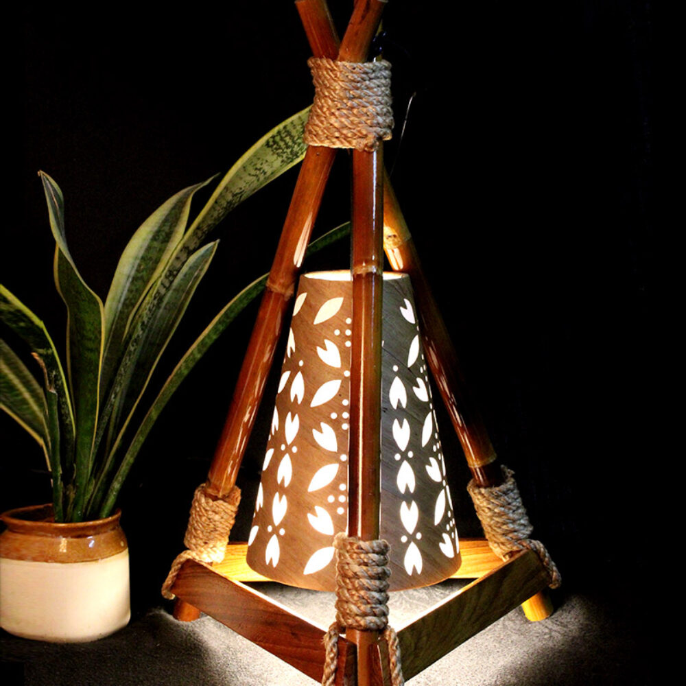 Pyramid Table Lamp  (Water Hyacinth leaf)